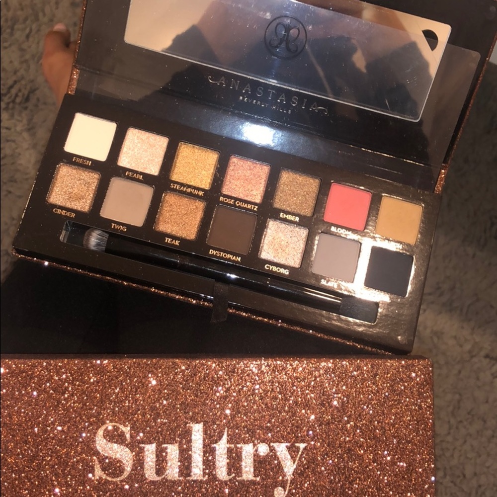 Abh Sultry eyeshadow palette new!!!!!